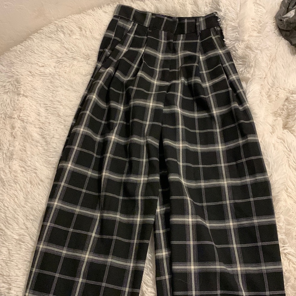 Garage black/white plaid dress pants. Size XS